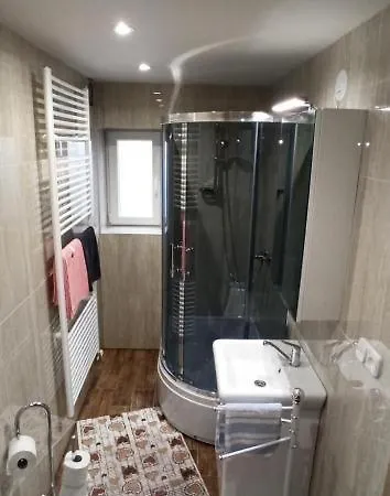 Privat L&l * Nová Lesná